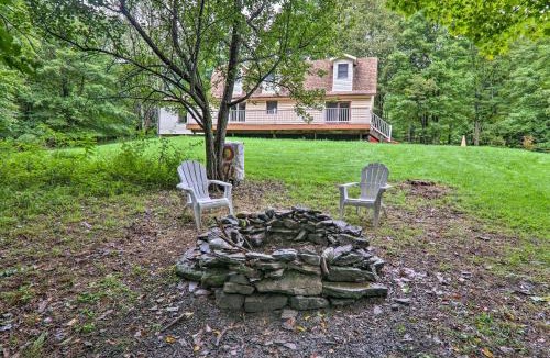Union Dale House | 2 Mi to Elk Mountain Poconos Escape on 11 Acres!