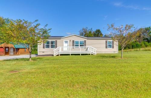 Jamestown House | 2 Mi to Lake Cumberland Family-Friendly Retreat!
