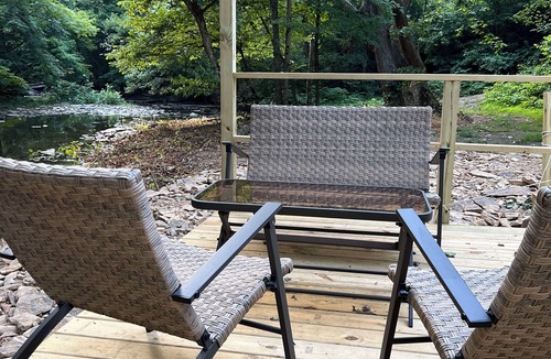 Gans RV Rental | 2 Queen-Bed Canvas Bell Tent on Working Farm in Historic Laurel Highlands