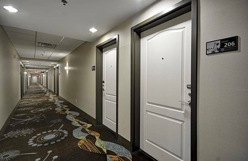 Defiance Hotel | 2-Star Hotel ∙ Hampton Inn Defiance