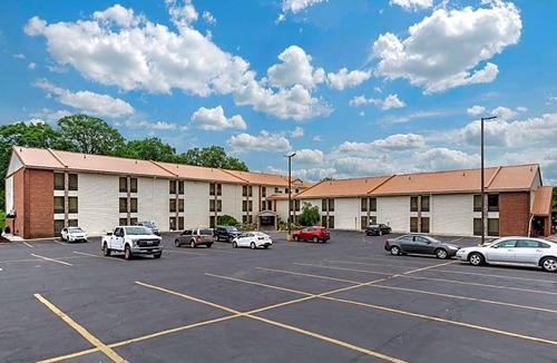Milnesville Hotel | 2-Star Hotel ∙ Comfort Inn West Hazleton