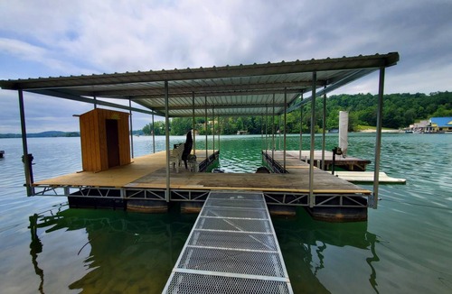 Big Creek House | 208 m² House ∙ 3 bedrooms ∙ 12 guests