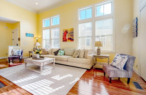 The Commons House | 209 m² House ∙ 3 bedrooms ∙ 8 guests