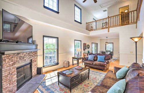 Pisgah Forest House | 209 m² House ∙ 4 bedrooms ∙ 8 guests