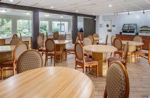 Somerset Hotel | 22 m² Hotel ∙ 2 bedrooms ∙ 10 guests