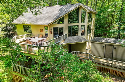 Chestnut Springs House | 222 m² House ∙ 3 bedrooms ∙ 10 guests