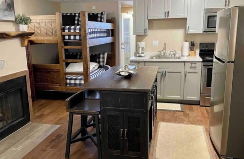 Snowshoe Condo | 23 Mountain Crest, Snowshoe, WV - Country Chic