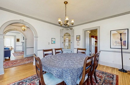 Salisbury House | 232 m² House ∙ 5 bedrooms ∙ 10 guests