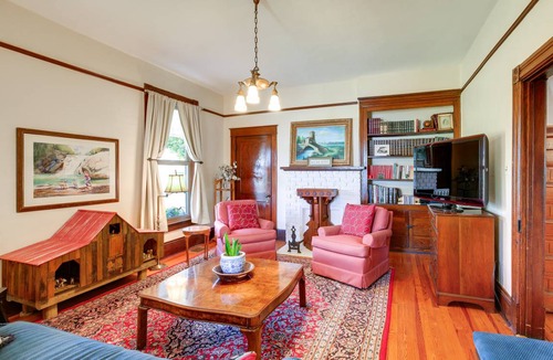 Bristol House | 251 m² House ∙ 3 bedrooms ∙ 6 guests