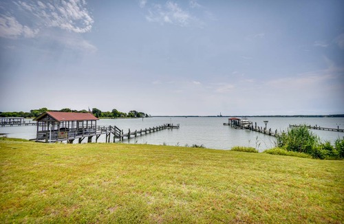 Gloucester Point House | 255 m² House ∙ 4 bedrooms ∙ 10 guests