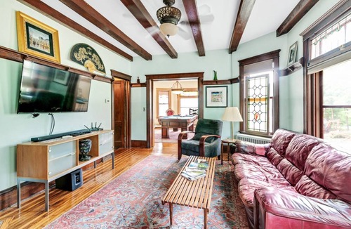 Napanoch House | 260 m² Farmhouse ∙ 4 bedrooms ∙ 8 guests