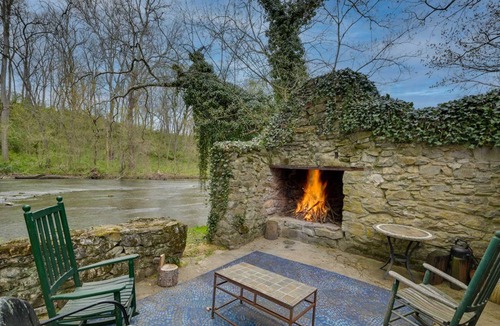 Boonsboro House | 266 m² House ∙ 4 bedrooms ∙ 9 guests