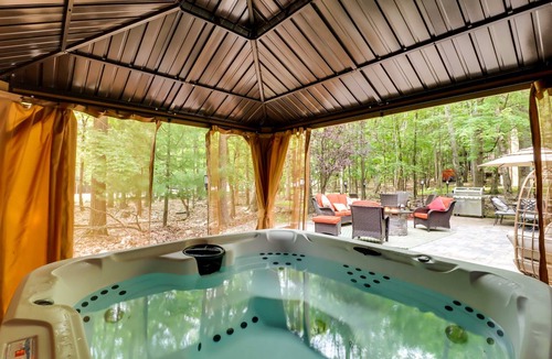 East Stroudsburg House | 269 m² House ∙ 5 bedrooms ∙ 12 guests