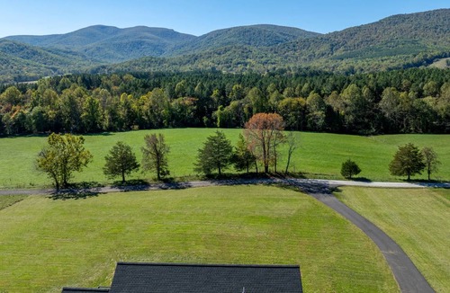 Afton House | 269 m² House ∙ 4 bedrooms ∙ 11 guests