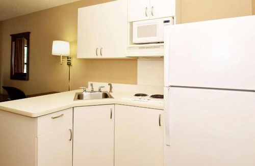 Monroeville Hotel | 27 m² Hotel ∙ 6 guests