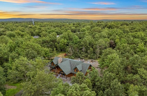 Long Pond House | 278 m² House ∙ 5 bedrooms ∙ 12 guests