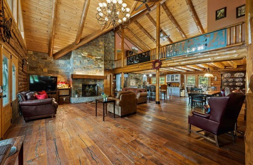 Long Pond House | 278 m² House ∙ 5 bedrooms ∙ 12 guests