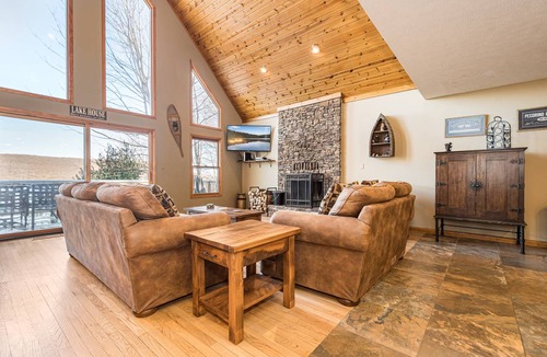 Mountainside House | 278 m² House ∙ 5 bedrooms ∙ 14 guests