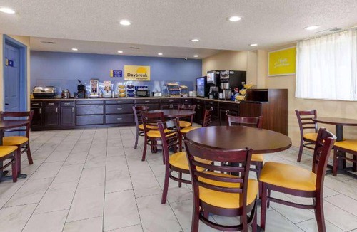 Charles Town Hotel | 28 m² Hotel ∙ 127 guests