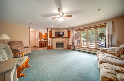 Conneaut House | 297 m² House ∙ 4 bedrooms ∙ 16 guests