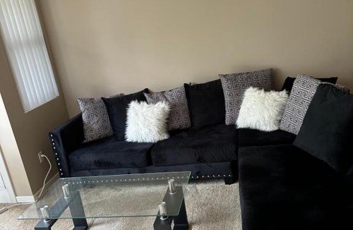 Ohio City Apartment | 2bd/2ba Riverfront City View Apt