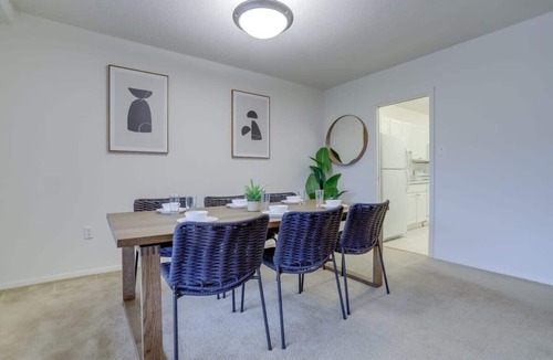 Aurora Highlands Apartment | 2BR Apt in Crystal City