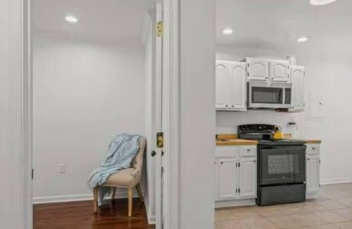 West Philadelphia Apartment | 2BR Comfortable Family Apartment