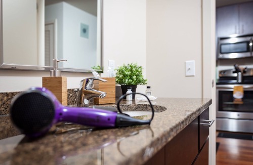 Center City West Apartment | 2BR Furnished Apartment Near Rittenhouse