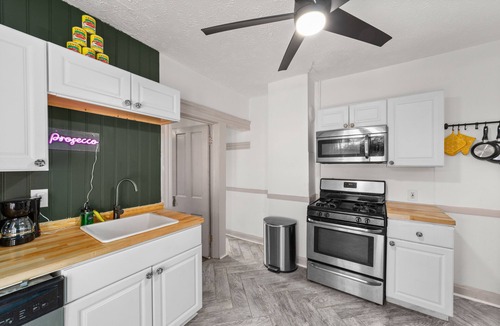 Little Italy Apartment | 2BR in the Heart of Little Italy