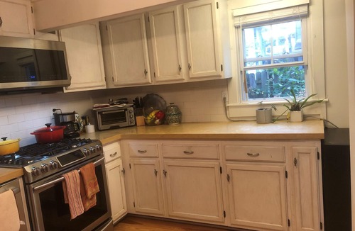 Ocean Grove House | 3-bedroom/1 bathroom Vict Duplex Home 4 blocks to beach