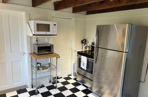 Oxford House | 3-bedroom historic vacation home newly renovated in the middle of Oxford MD.