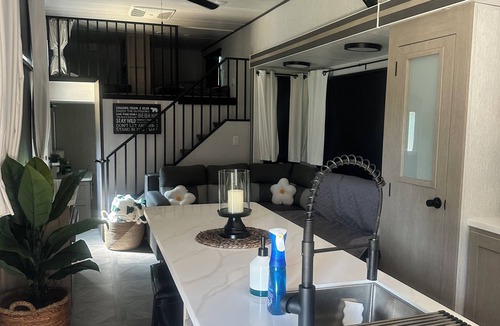 Antes Fort House | 3-bedroom RV in Tranquil Trout Run with AC