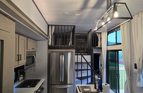 Antes Fort House | 3-bedroom RV in Tranquil Trout Run with AC