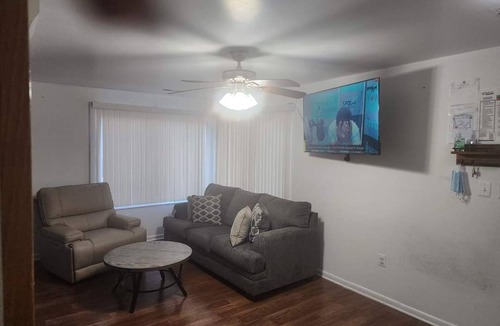 Germantown House | 3-bedroom townhome in delightful Germantown with WiFi, AC, Heat, free parking