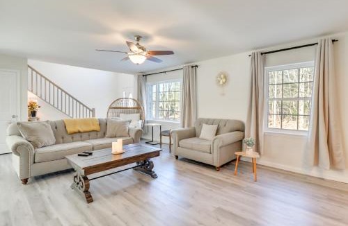 Pocono Summit House | 3 Mi to Kalahari Pocono Summit Home with Pool Table