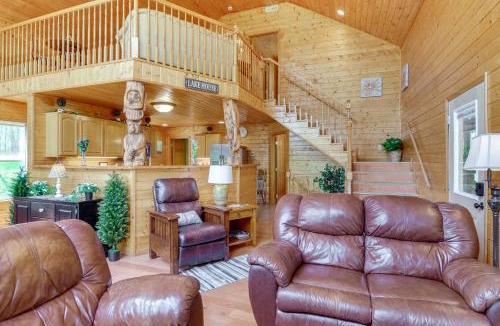 Byrdstown House | 3 Mi to Marina Cabin with Hot Tub in Byrdstown!
