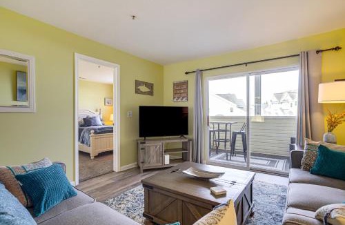 Lewes Apartment | 3 Mi to Savannah Beach Lewes Condo with Pool Access
