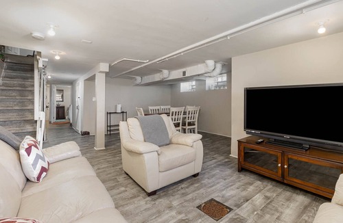 Corryville House | 3 or 4 bdrm Restored Home near Univ. of Cincinnati