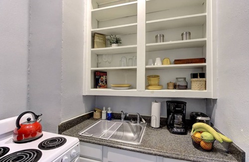 Central Midtown Apartment | #3 · Urban Zen w/Great Central Location
