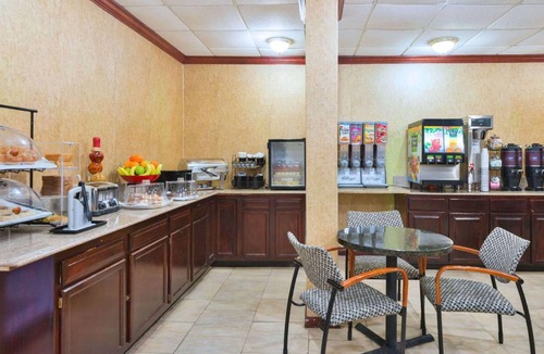 Pikesville Hotel | 30 m² Hotel ∙ 5 guests