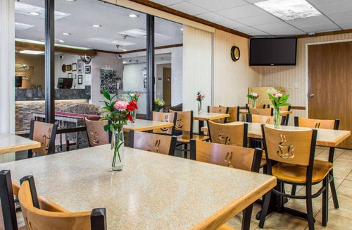Wilkes-Barre Hotel | 30 m² Hotel ∙ 4 guests