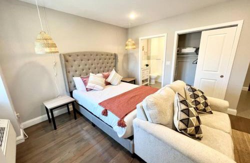 Logan Square Apartment | 302 Comfy Cabin 1BD with city view in Center city