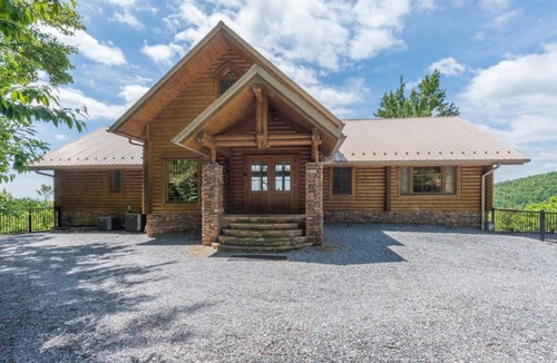 Old Fort Cabin | 325 m² Cabin ∙ 3 bedrooms ∙ 6 guests