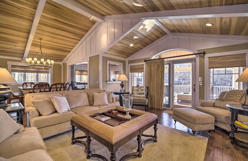 La Follette House | 325 m² House ∙ 4 bedrooms ∙ 14 guests