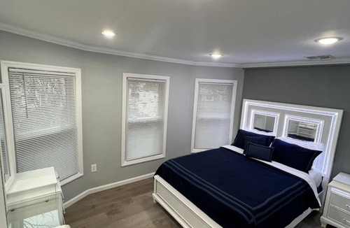 Belleville House | 325 m² House ∙ 5 bedrooms ∙ 12 guests