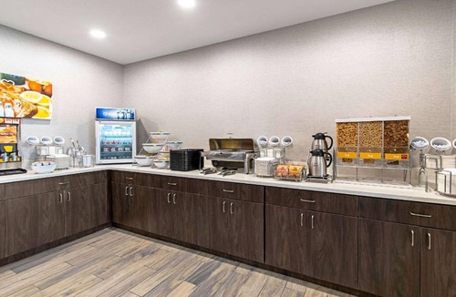 Grove City Hotel | 33 m² Hotel ∙ 127 guests
