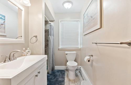 Brigantine House | 33rd Unit 1 Beachbound Parking 2 Blocks to the Beach