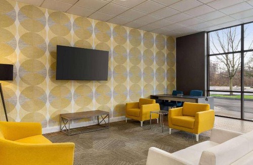 Rohrerstown Hotel | 36 m² Hotel ∙ 127 guests