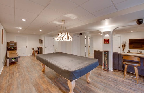 Hummelstown House | 366 m² House ∙ 5 bedrooms ∙ 12 guests