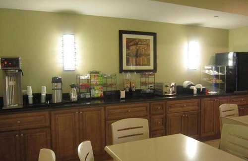 Monmouth Junction Hotel | 37 m² Motel ∙ 127 guests